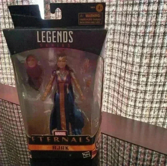 Marvel Legends Series Eternals Ikaris and Ajax - Picture 10 of 13